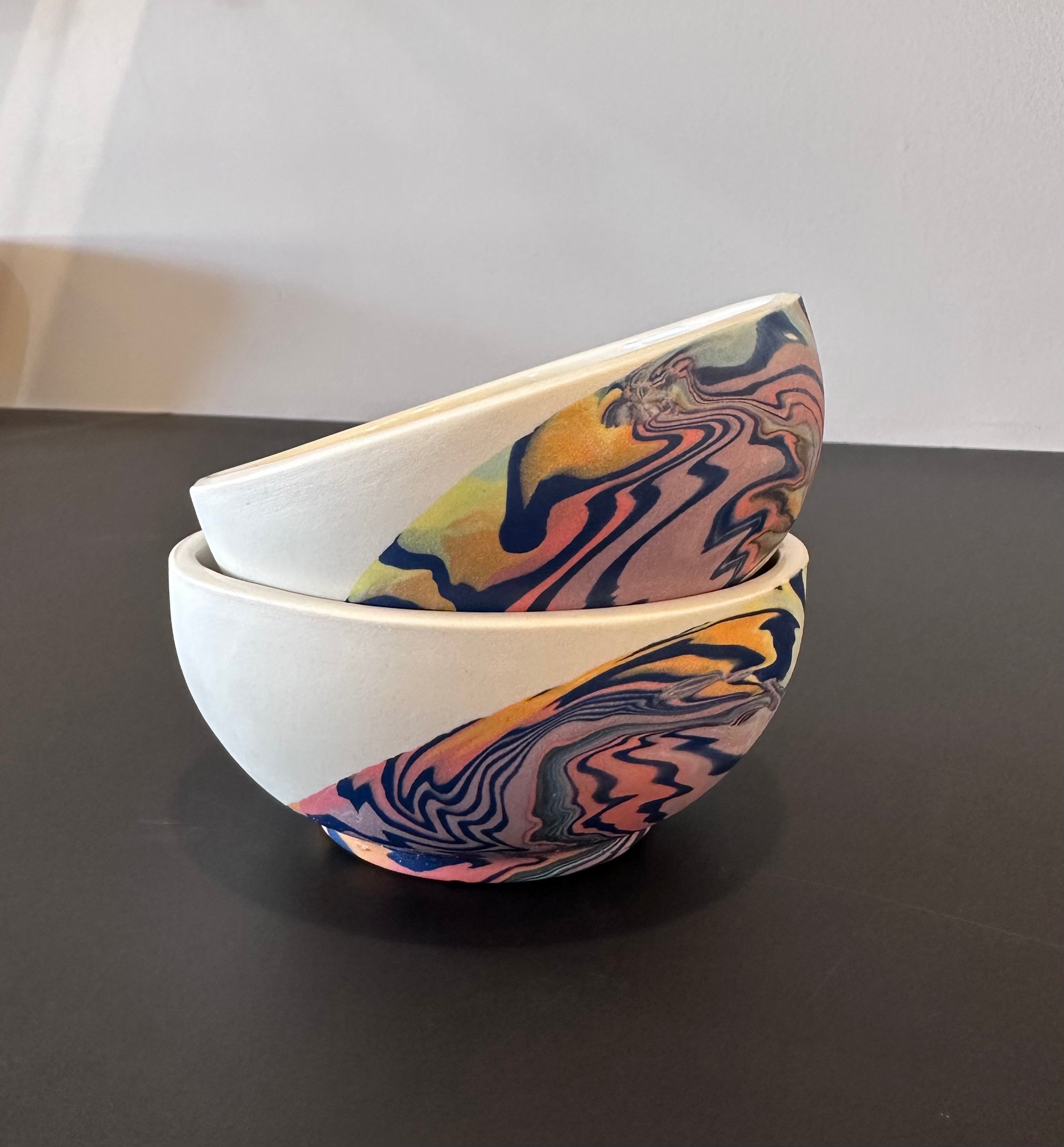 Rainbow wave dipping bowl