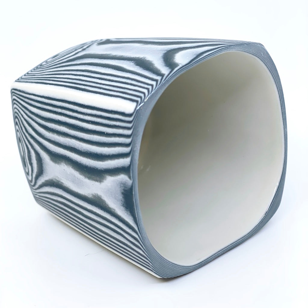 White & Black 25-Layer "Wood Grain" Faceted 4 Sided Tumbler