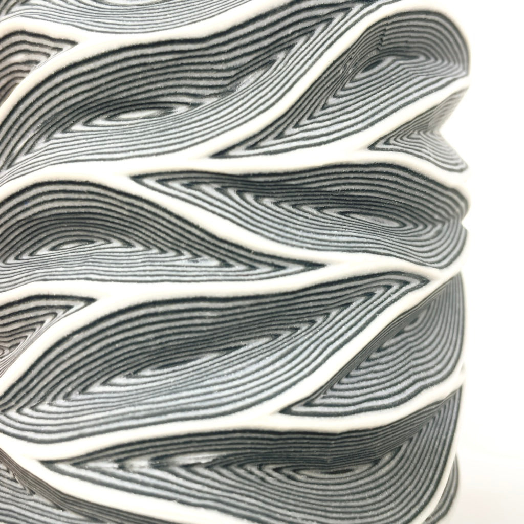 B&W Flow 25-Layer Tumbler (Carved lip and base)