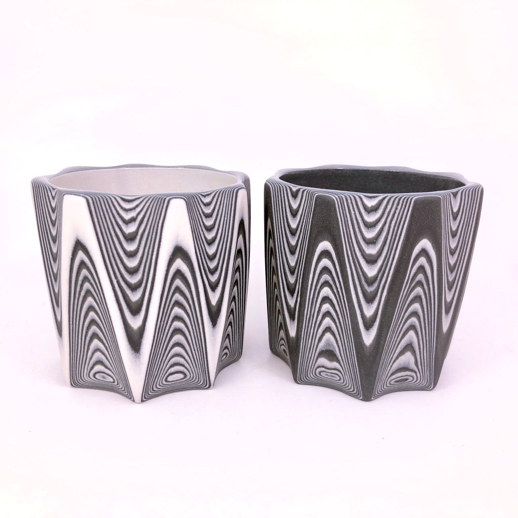 White 25-Layer Zig Faceted Tumbler (8-Sides)