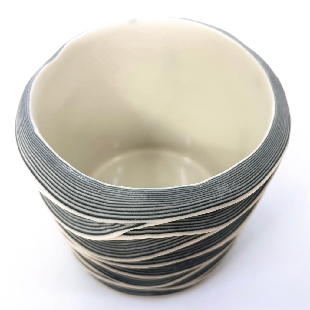 B&W Flow 25-Layer Tumbler (Carved lip and base)